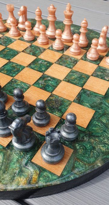 Jeu d'échecs bois et résine rond