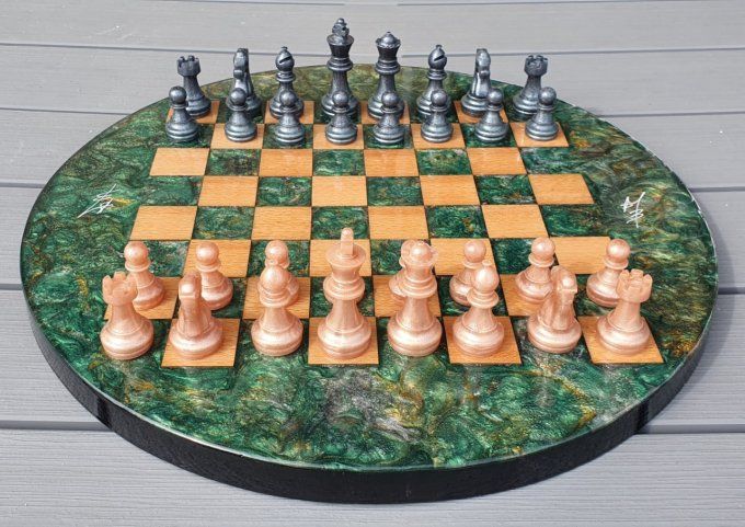 Jeu d'échecs bois et résine rond