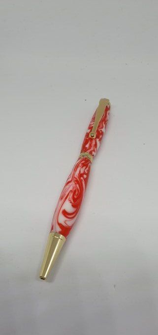 Stylo résine rouge blanc